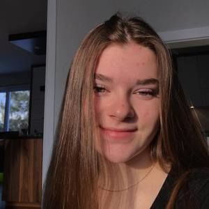 Meet your Posher, Stecy